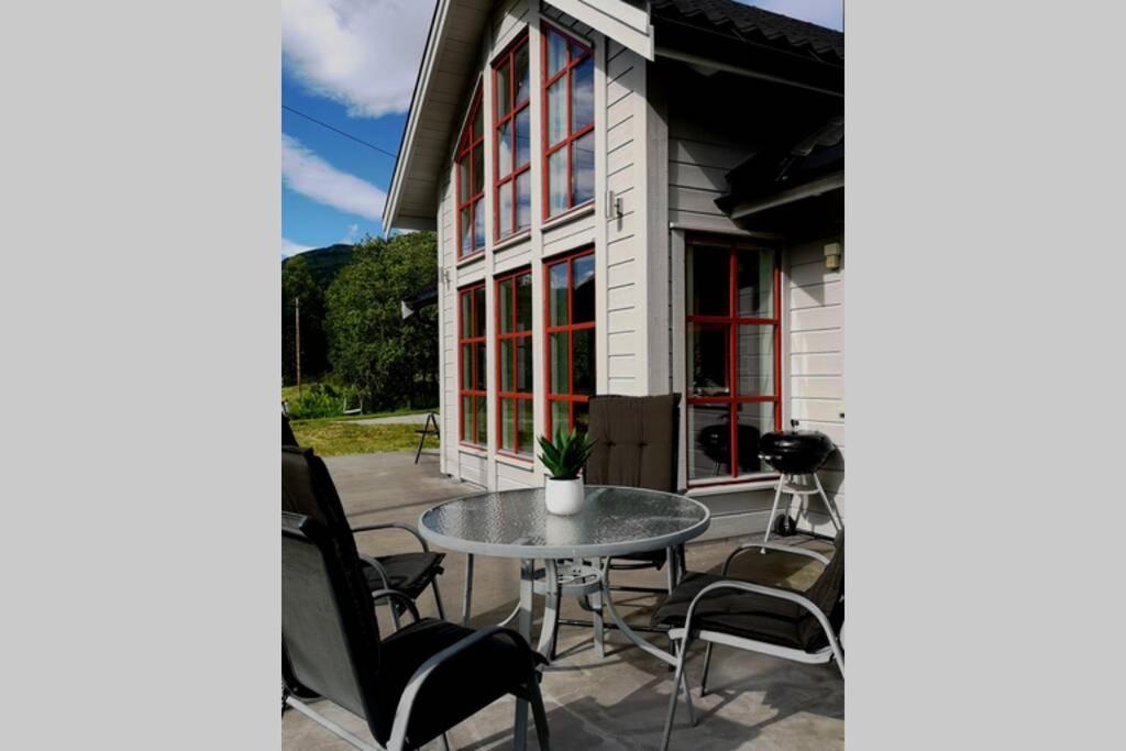 Casa Kleiv i Sogndalsdalen Villa Eksteriør billede