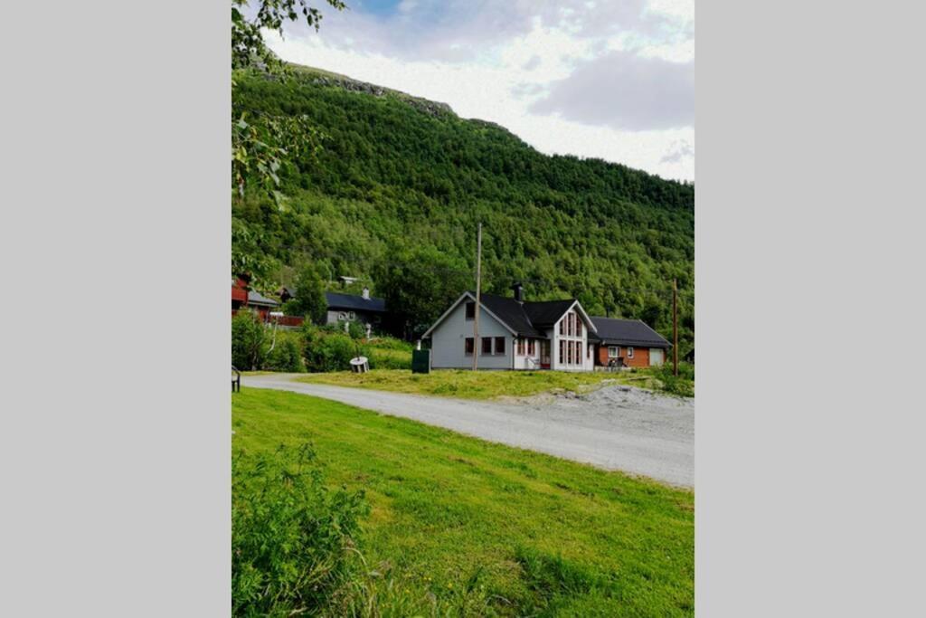 Casa Kleiv i Sogndalsdalen Villa Eksteriør billede